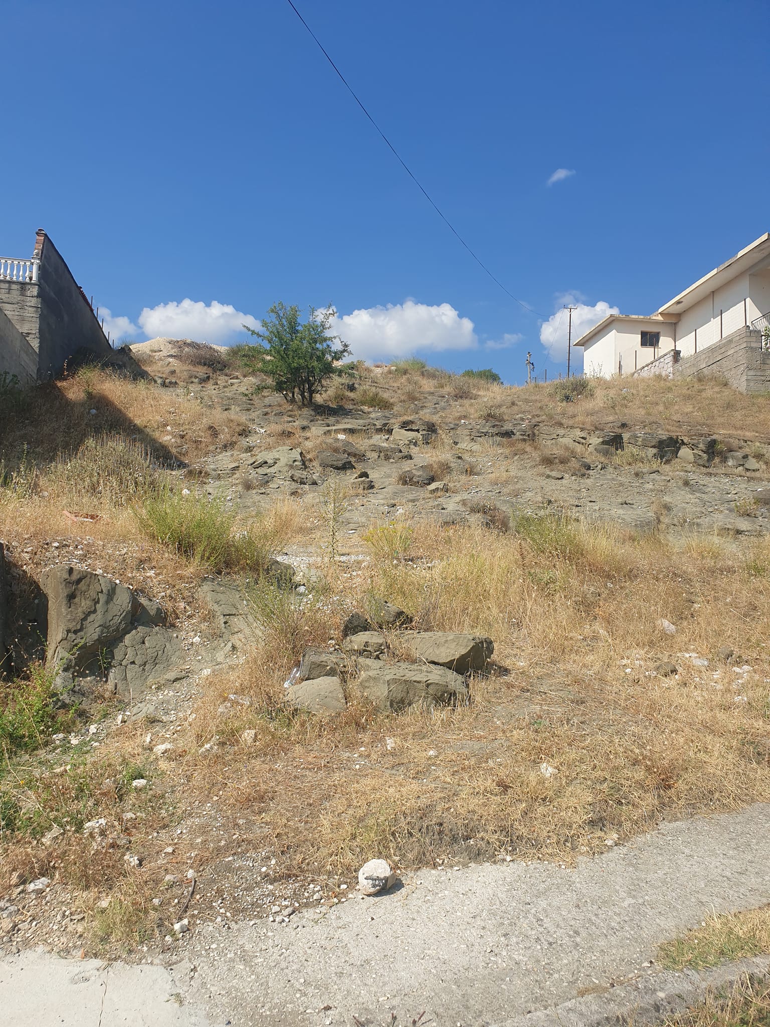 SHITET TRUALL LAGJJA CFAKE GJIROKASTER