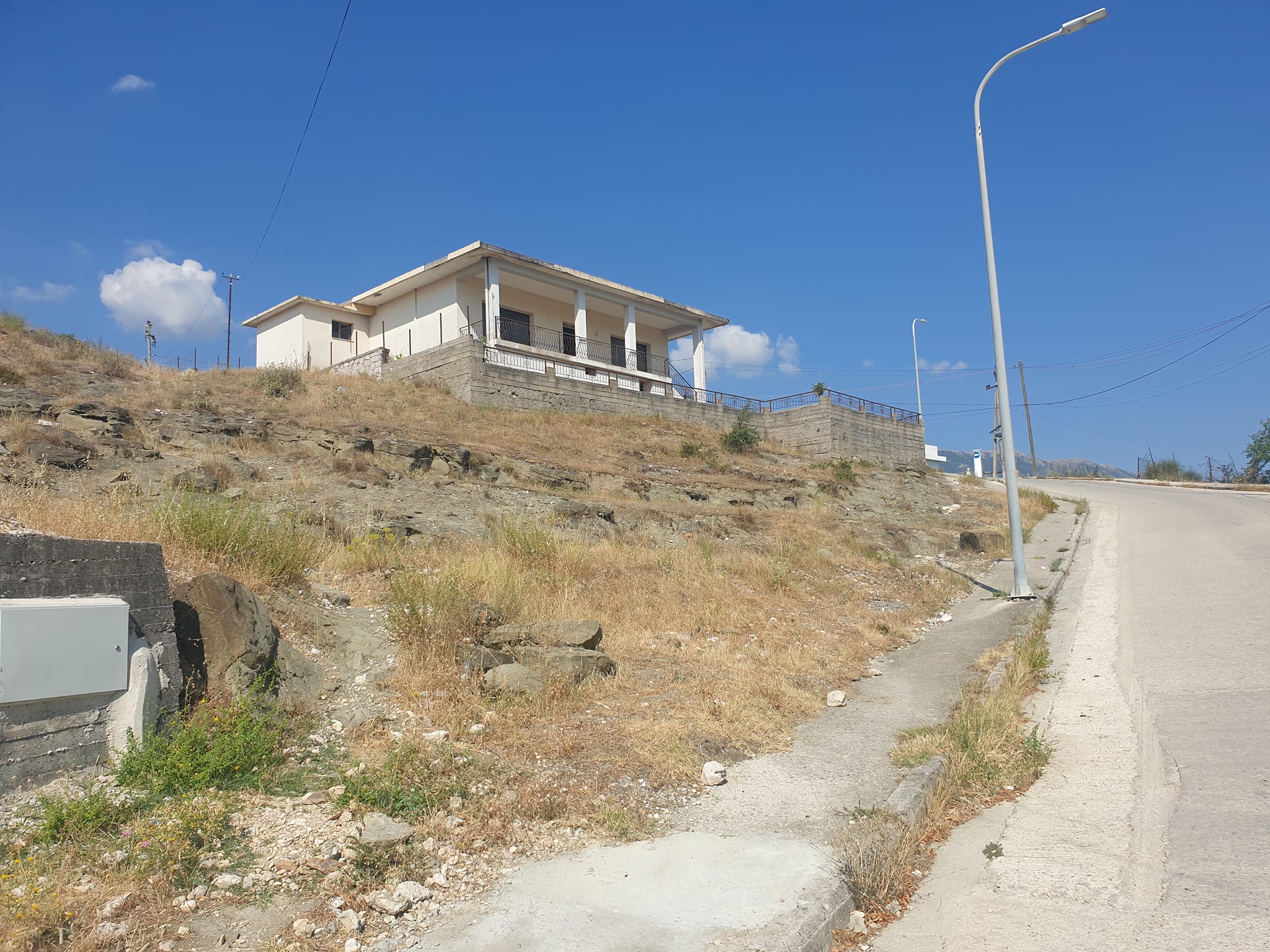 SHITET TRUALL LAGJJA CFAKE GJIROKASTER