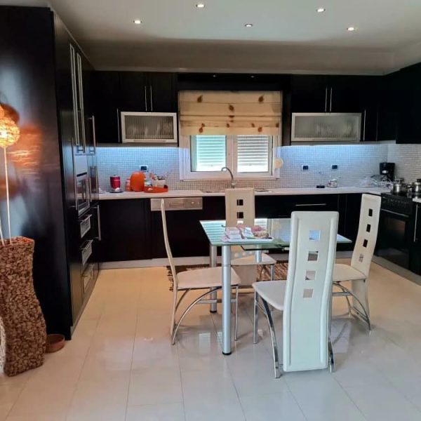 SHITET VILE ZONA MUZEALE GJIROKASTER