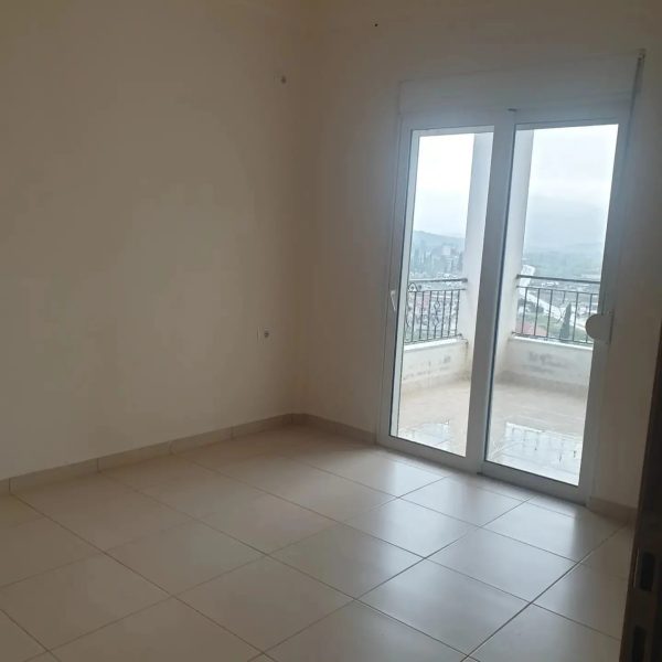 Shitet apartament sip 110 m2. Organizimin 3+1