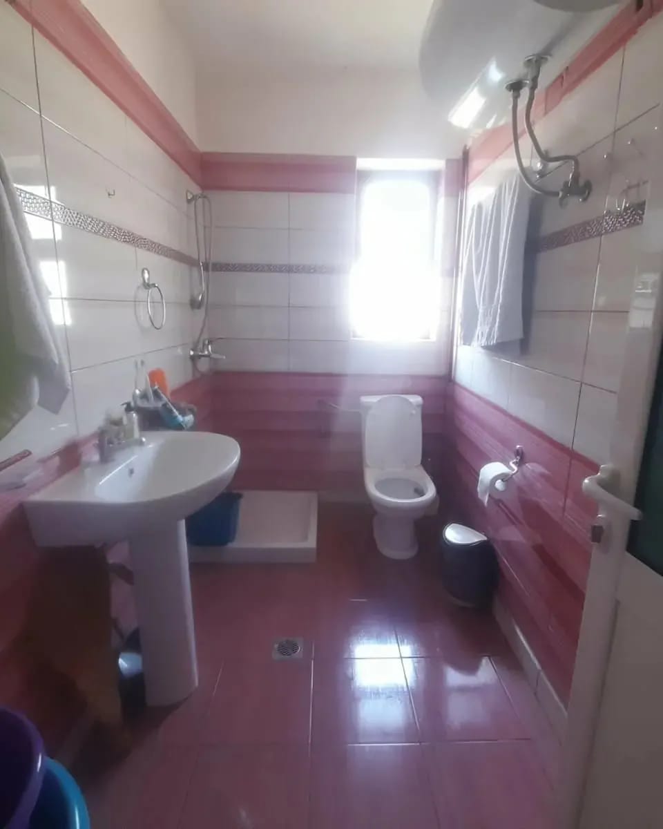 SHITUR APARTAMENT 1+1, sip 64m2 KATI 5 LAGJJA ZINXHIRA GJIROKASTER