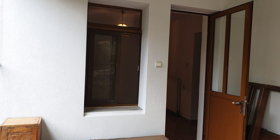 SHITET APARTAMENT 2+1 ,LAGJJA 18 SHTATORI GJIROKASTER.