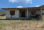 SHITET SHTEPI PRIVATE E PAPERFUNDUAR ME MUR GURI SIPERFAQE TRUALLI 300 m2 SIPERFAQE NDERTIMI 132 m2, VALARË GJIROKASTËR.