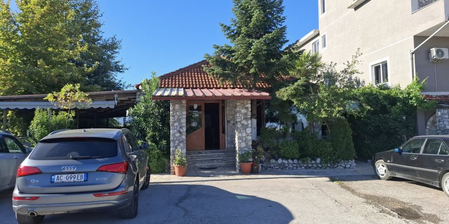 Shitet kompleks hotel-restorant + karburant në rrugë kryesore – 600.000€ 💶– Kakavijë, pranë doganës