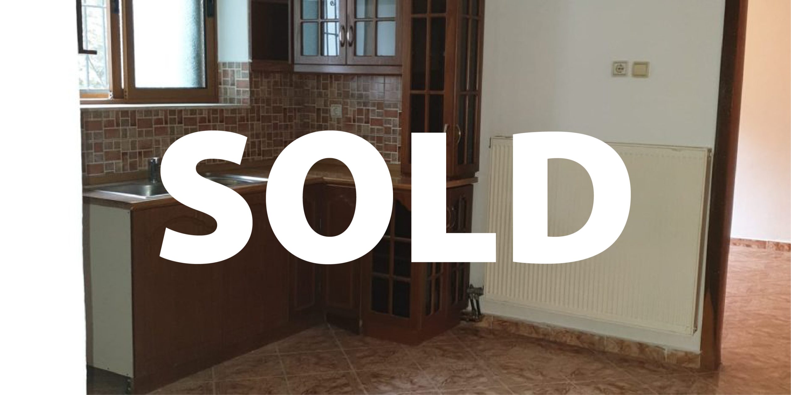 SHITUR APARTAMENT 2+1 ,LAGJJA 18 SHTATORI GJIROKASTER.